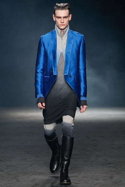 Look 22